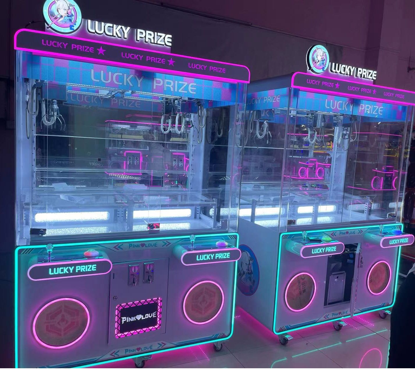 Claw Machine Lucky Prize